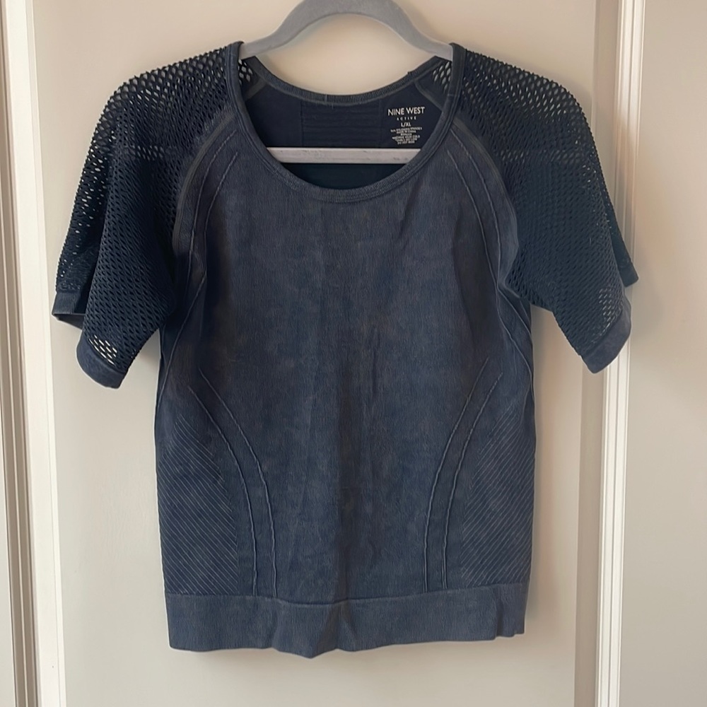 Nine West Active midi crop top